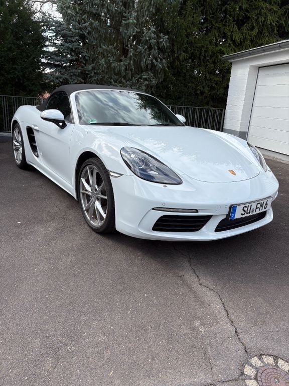 Porsche Boxster 27.000 km 63.000 € Königswinter 53639