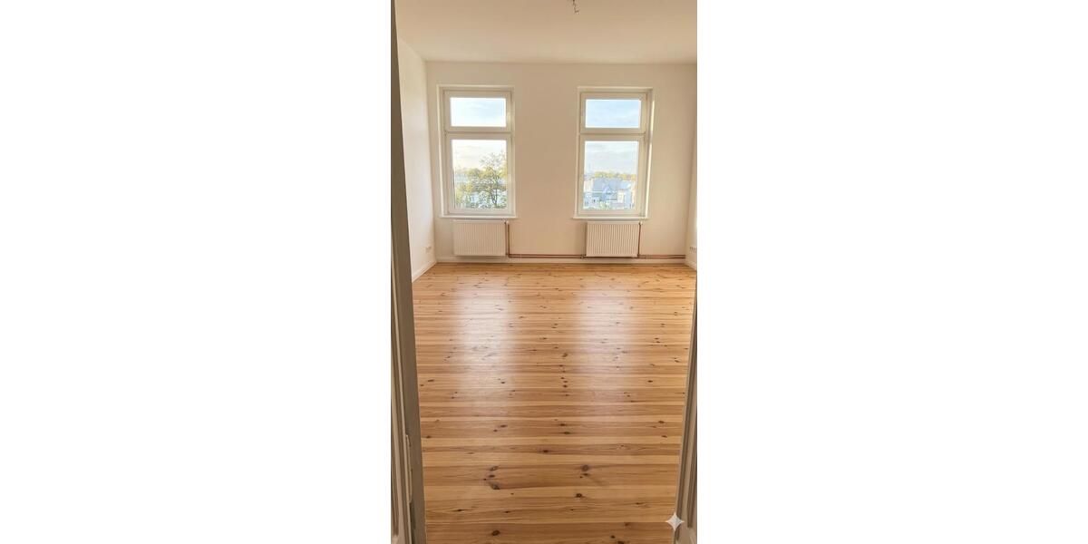 Etagenwohnung Oranienburg - 4 Zimmer, 98 m&sup2;, 1.099&euro; | Angebot:26023853