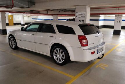 Chrysler 300C 173.000 km 11.990 &euro; Westergellersen 21394
