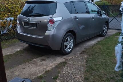 Toyota Verso 107.000 km 9.950 &euro; Berlin 12278