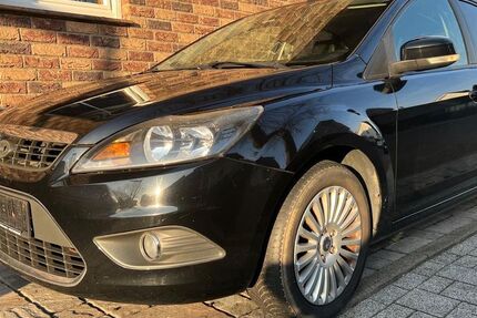 Ford Focus 185.000 km 2.950 € Elsdorf 50189