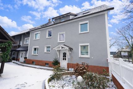 Haus zum Kaufen in Friedberg 890.000 € 328 m² 9 zimmer