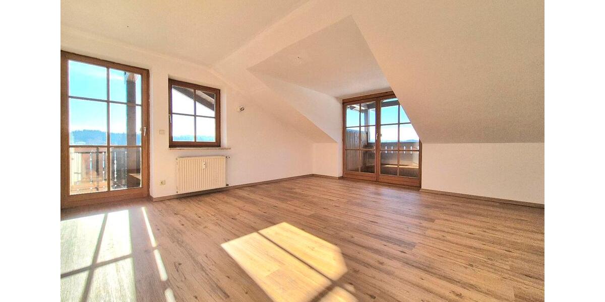 Dachgeschoßwohnung Rinchnach - 3 Zimmer, 75 m&sup2;, 119.000&euro; | Angebot:26502327