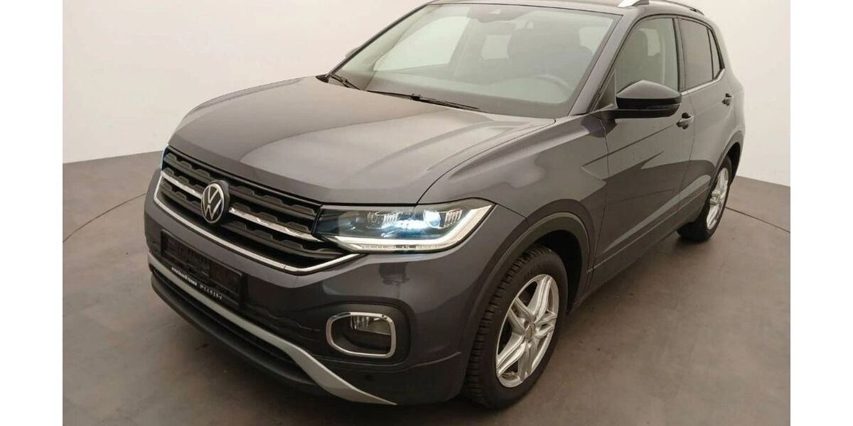 VW T-Cross 106.977 km 17.940 &euro; Braunschweig 38112