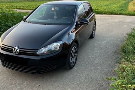 VW Golf 212.000 km 5.300 € Reutlingen 72768
