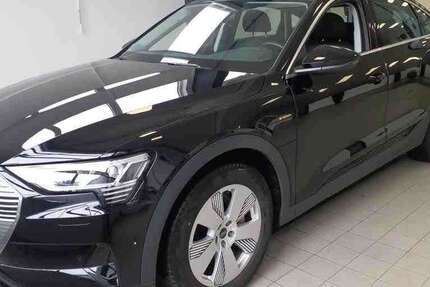 Audi e-tron 32.100 km 24.880 &euro; Eichenzell 36124