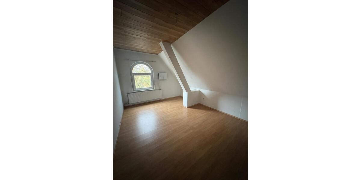 Dachgeschoßwohnung Petershagen - 2 Zimmer, 90 m&sup2;, 500&euro; | Angebot:26110137