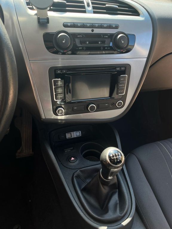 Seat Leon 180.000 km 5.555 € Bullay 56859