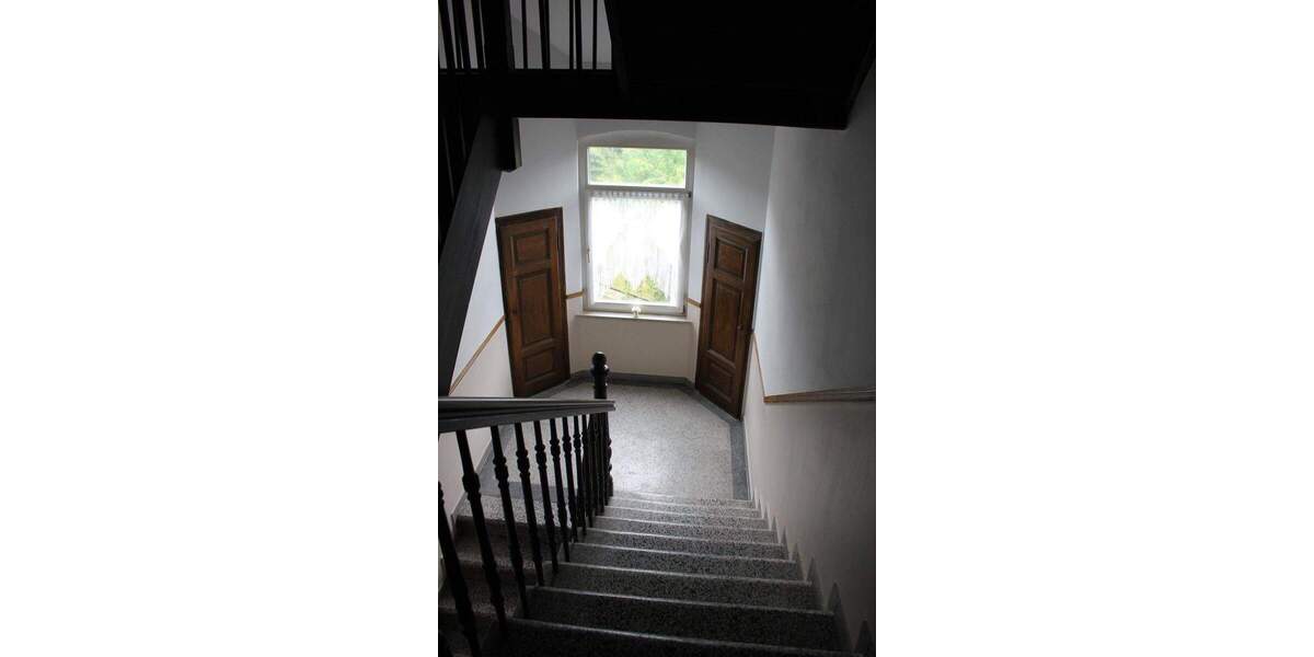 Etagenwohnung Weißenfels - 2 Zimmer, 65 m&sup2;, 450&euro; | Angebot:26438046