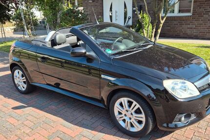 Opel Tigra 61.500 km 5.555 &euro; Stelle 21435