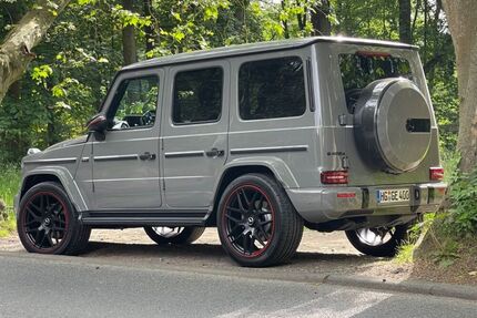 Mercedes G 400