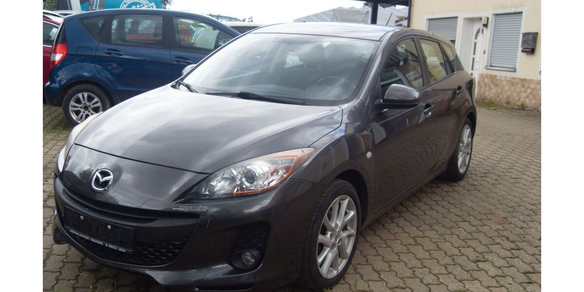 Mazda 3 159.876 km 2.450 &euro; Waldsassen 95652