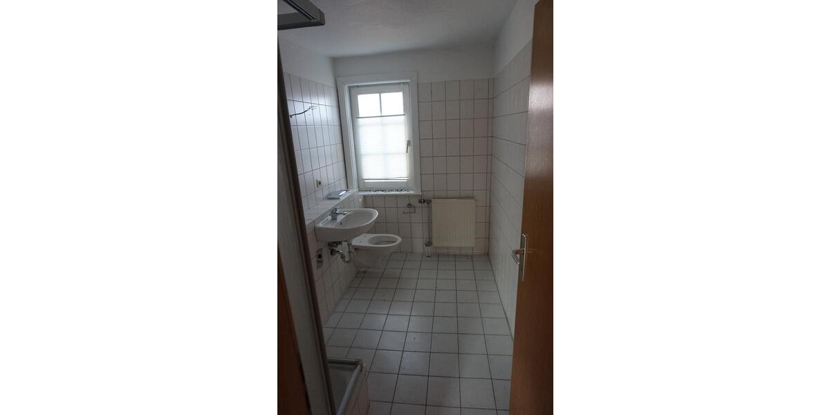 Etagenwohnung Vogtei - 3 Zimmer, 81 m&sup2;, 320&euro; | Angebot:25289044