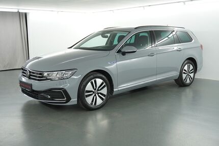 VW Passat 56.696 km 23.700 € Germering bei München 82110