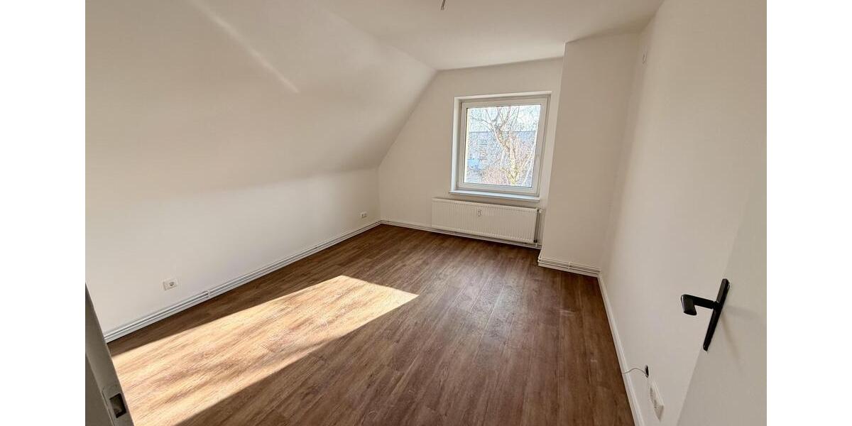 Dachgeschoßwohnung Groß Kreutz (Havel) - 1.5 Zimmer, 42 m&sup2;, 595&euro; | Angebot:25214507