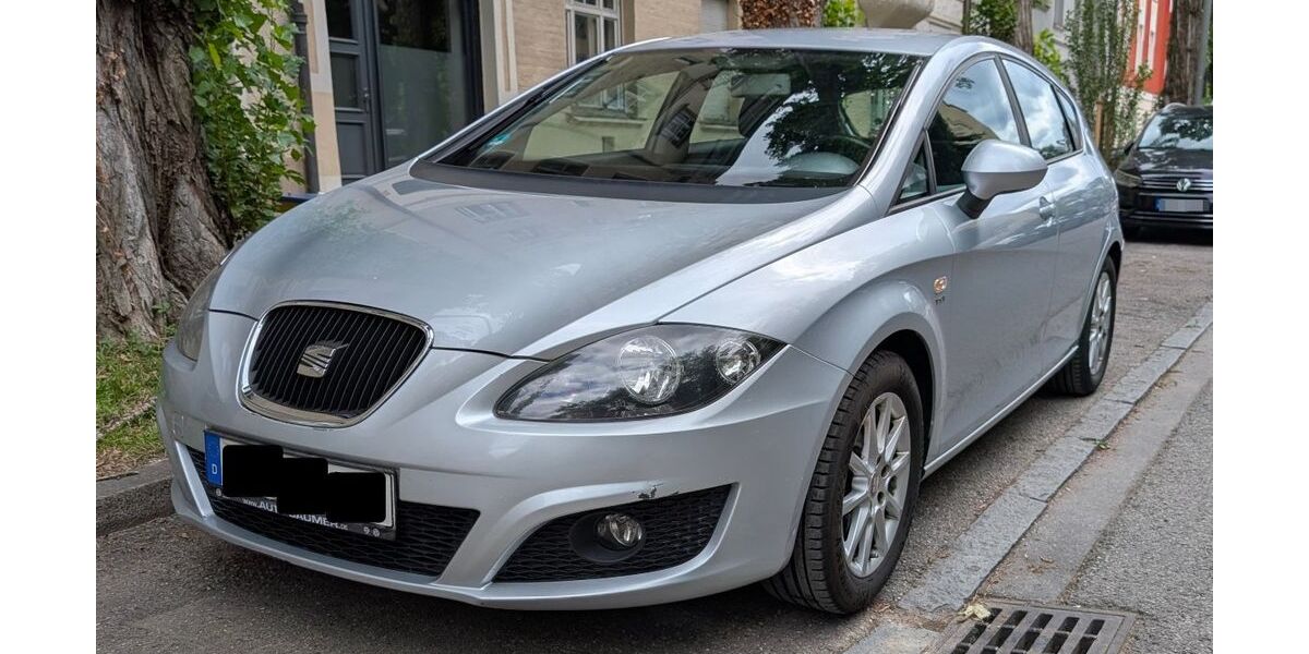 Seat Leon 208.000 km 2.500 &euro; München 81541