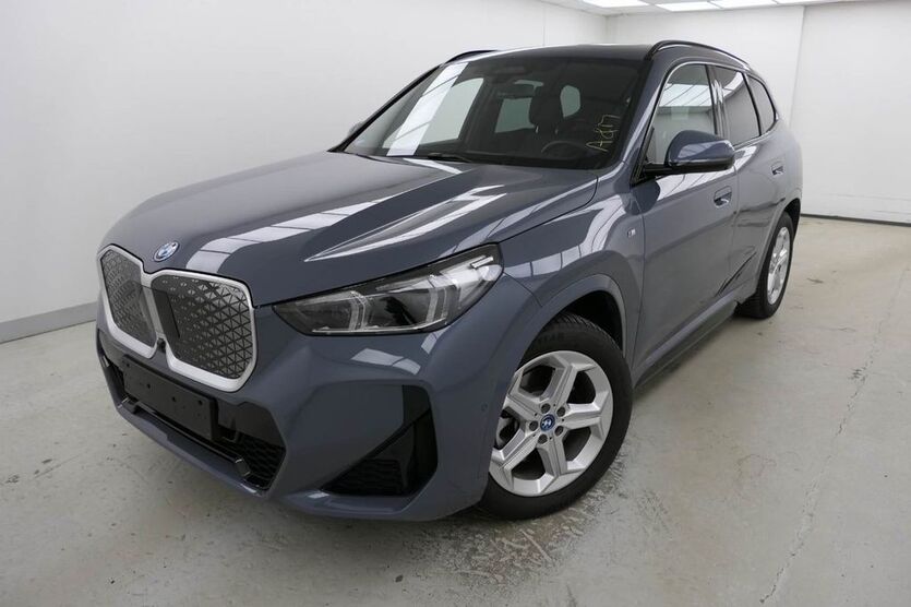 BMW iX1 34.300 km 45.950 € Freudenberg 57258