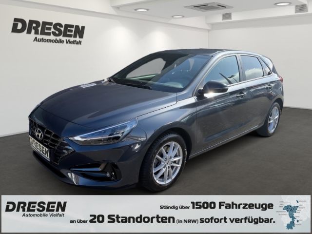 Hyundai i30 42.500 km 16.590 &euro; Mönchengladbach 41061