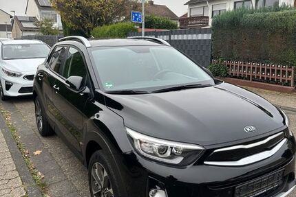 Kia Stonic 51.000 km 14.000 € Mannheim 68309
