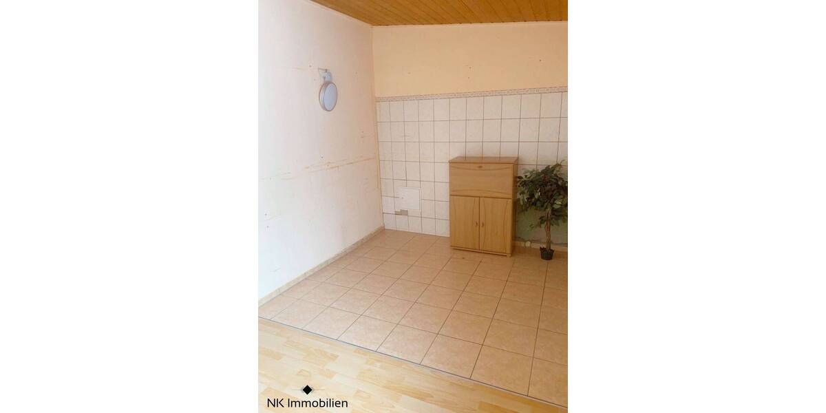 Mehrfamilienhaus, Wohnhaus Naumburg - 1 Zimmer, 220 m&sup2;, 135.000&euro; | Angebot:25692293