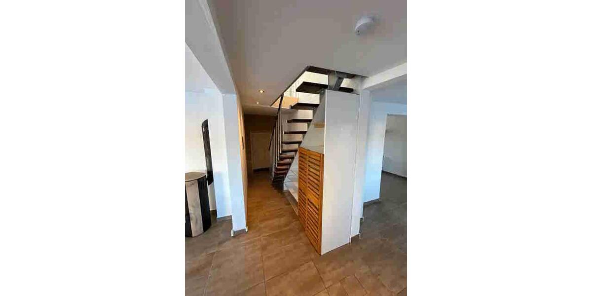 Doppelhaushälfte Sinzing - 5 Zimmer, 130 m&sup2;, 1.350&euro; | Angebot:26349498
