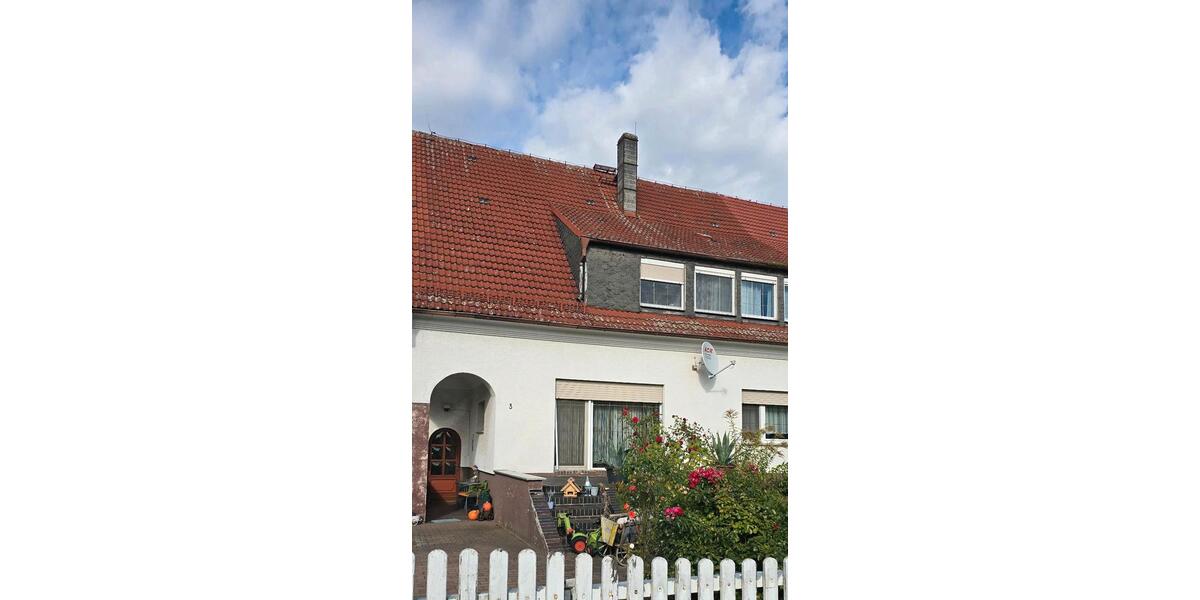 Haus zu vermieten mit Garten in ruhiger Lage – ideal für Familien 8 zimmer