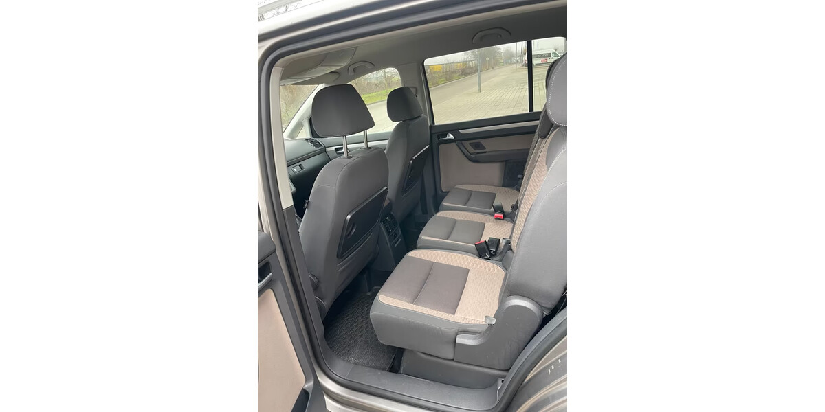 VW Touran 198.500 km 5.499 &euro; Weisweil 79367