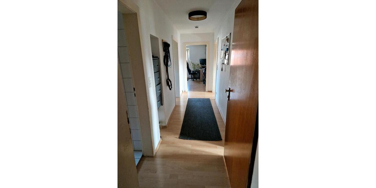 Dachgeschoßwohnung Bovenden - 3 Zimmer, 66 m&sup2;, 570&euro; | Angebot:25349388