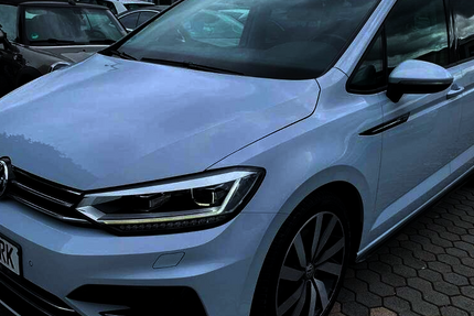 VW Touran 107.665 km 21.499 &euro; Mechernich Kommern 53894