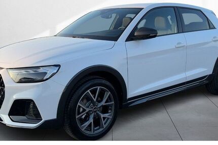 Audi A1 3.607 km 29.890 &euro; Dresden 01067