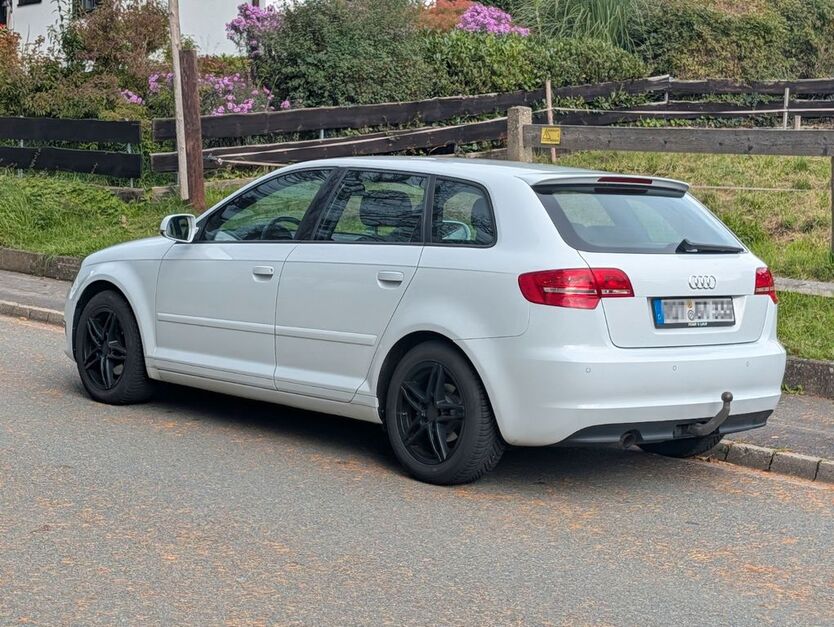 Audi A3 299.999 km 5.299 € Leinburg 91227