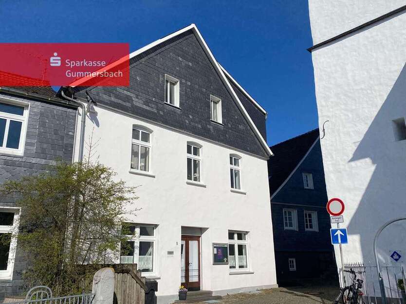 Haus zum Kaufen in Bergneustadt 199.000 € 157 m²