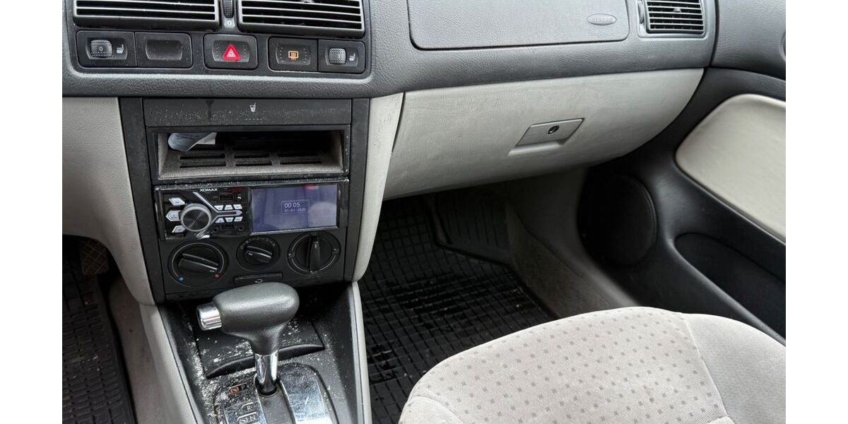 VW Golf 229.000 km 990 &euro; Konstanz 78465