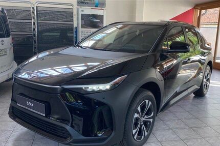 Toyota bZ4X 2.600 km 41.990 € Moorenweis 82272