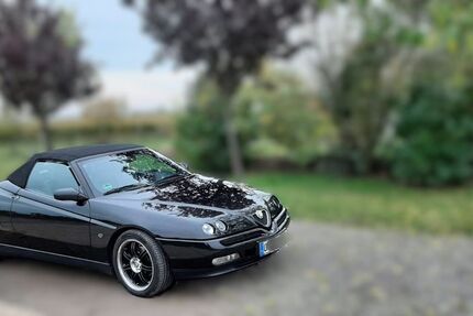 Alfa Romeo Spider 130.000 km 3.000 &euro; Berg 76768