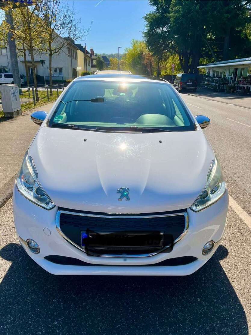 Peugeot 208 57.600 km 6.999 € Trier 54292