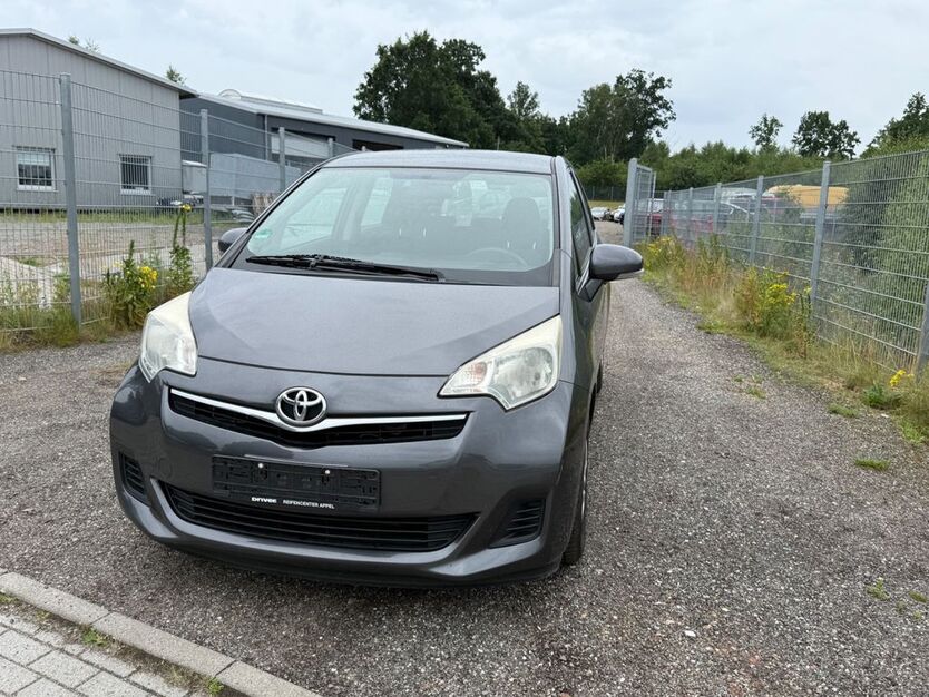 Toyota Verso-S 270.000 km 3.390 € salzhausen 21376