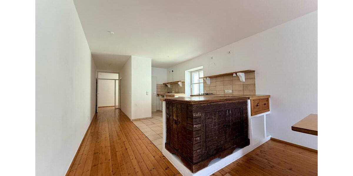 Etagenwohnung Bad Griesbach im Rottal - 5 Zimmer, 190 m&sup2;, 1.200&euro; | Angebot:26266948