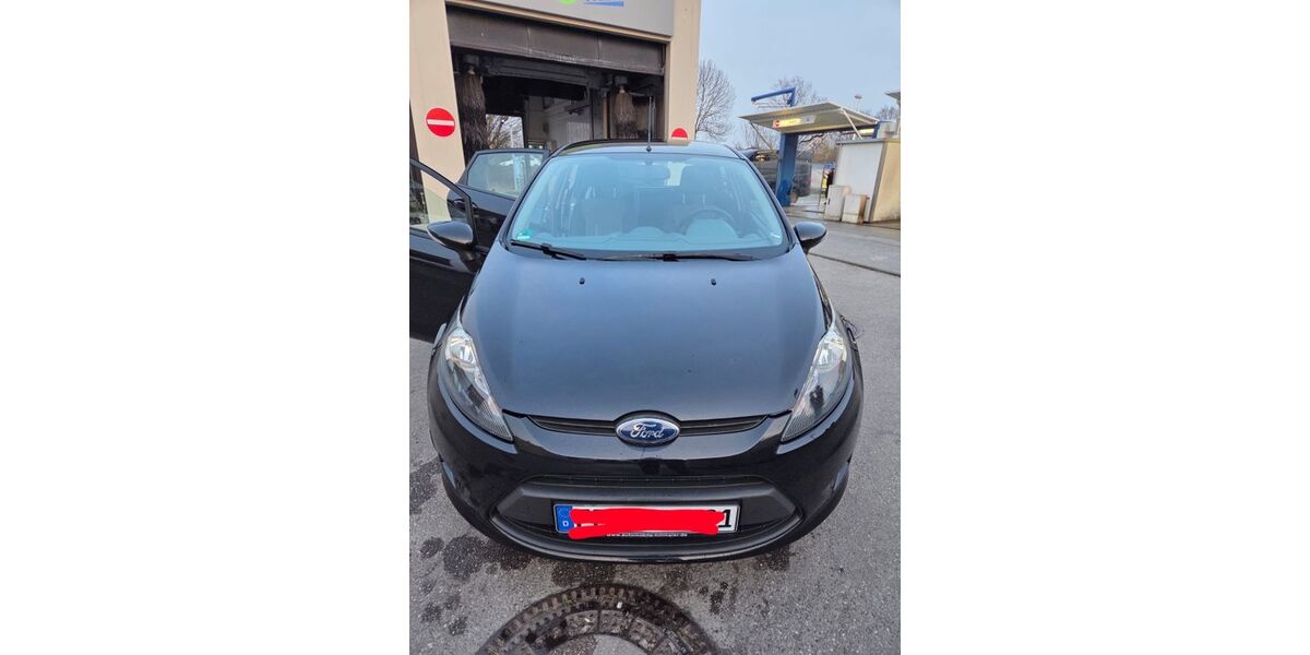 Ford Fiesta 154.000 km 2.999 &euro; Emmering 82275