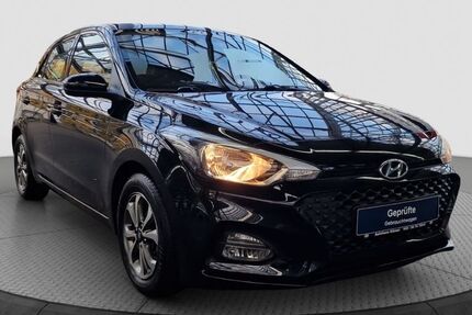 Hyundai i20 70.584 km 13.400 € Berlin 12683