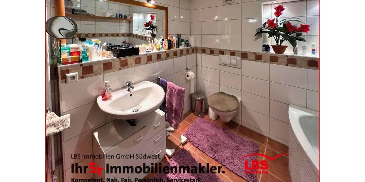 Reihenmittelhaus Pforzheim Nordstadt - 6 Zimmer, 149 m&sup2;, 495.000&euro; | Angebot:24024775