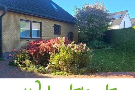Haus zum Mieten in Ahrensburg 1.990 € 136 m² 4 zimmer