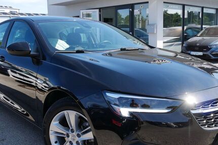 Opel Insignia 111.000 km 18.999 € Fürth 90763