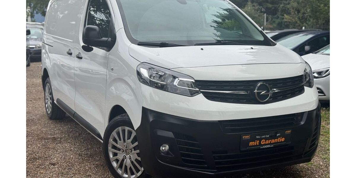 Opel Vivaro 197.000 km 12.290 &euro; Berlin 13127