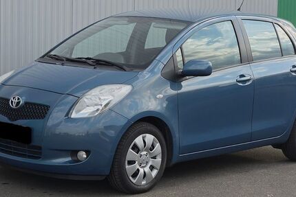 Toyota Yaris 86.000 km 7.000 &euro; Landau 76829