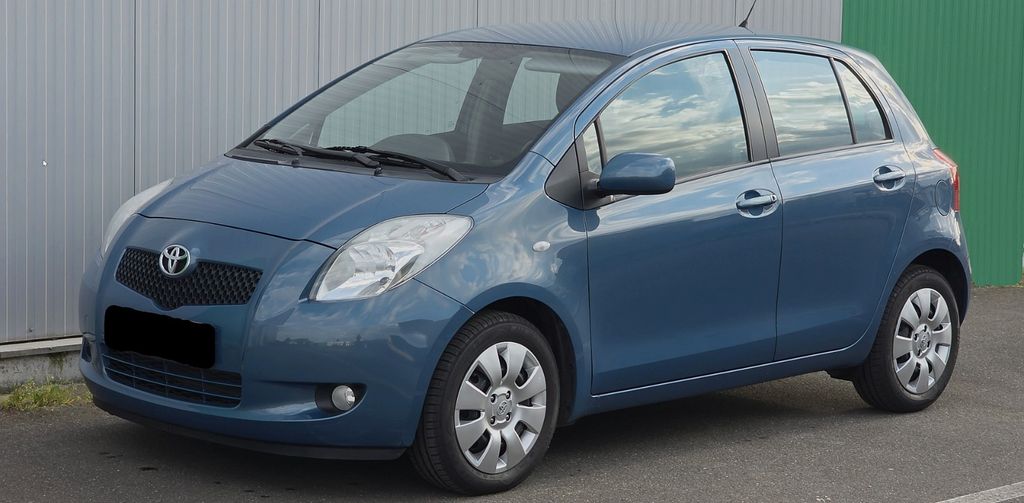 Toyota Yaris 86.000 km 7.000 &euro; Landau 76829