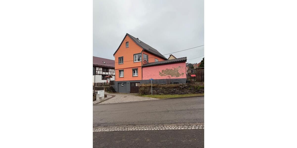 Einfamilienhaus Georgenthal - 5 Zimmer, 145 m&sup2;, 145.000&euro; | Angebot:26995436
