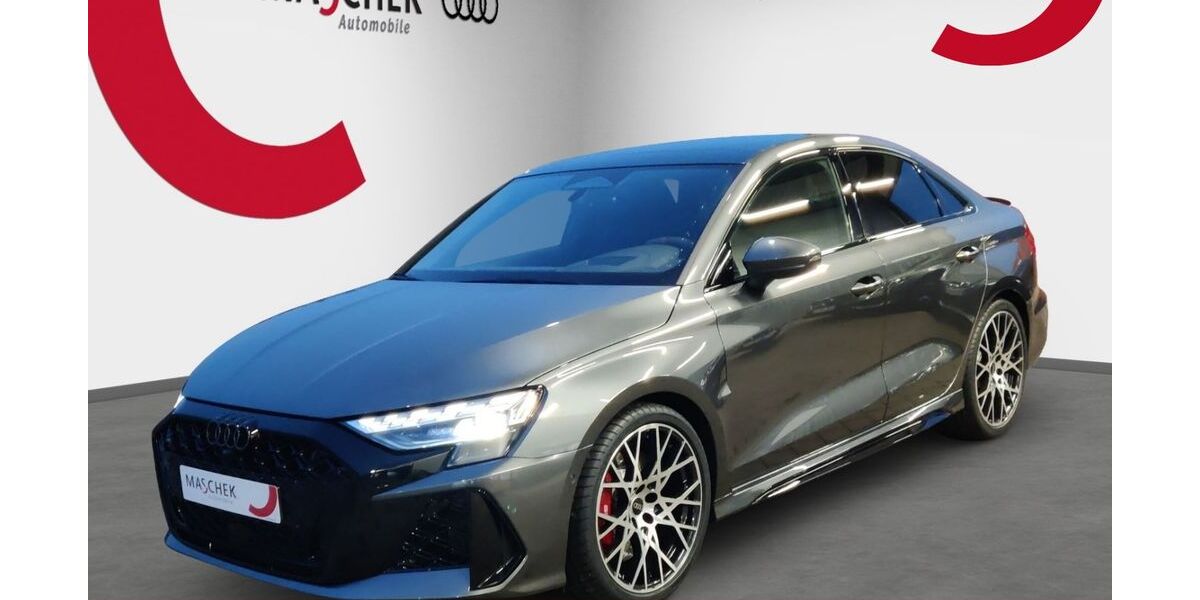 Audi RS3 5.000 km 65.440 &euro; Wackersdorf 92442