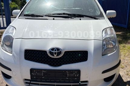 Toyota Yaris 167.000 km 1.550 € Ochtendung 56299