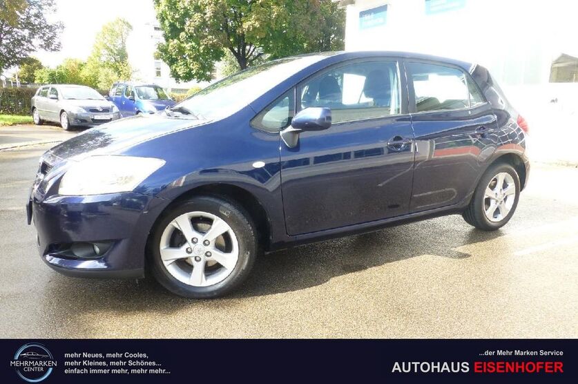 Toyota Auris 106.000 km 6.790 € Augsburg 86156
